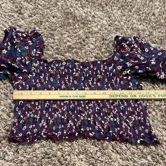 Band of the free nwt AGATHE PURPLE FLORAL SMOCKED TOP - Picture 11 of 11